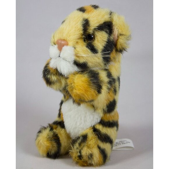 Vintage 1995 Small of the Wild Leopard Cub Wildlife Artists Stuffed Toy 5.5" - Picture 1 of 7